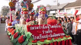 Colourful strawberry festival takes place in Thailand