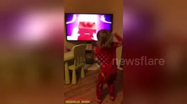 Newsflare Edit - Kid Dancing to McDonalds Advert Funny
