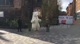 Weird street performance in Derby
