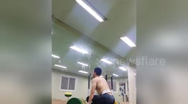 Newsflare Edit - Clean pull up 140kg x 3