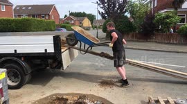 Grimbsy man fails to push a wheelbarrow full of rubble into van