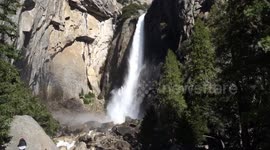 Yosemite Park Waterfall