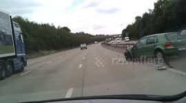 Shocking footage shows two-car collision on UK's M20 motorway
