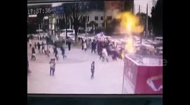 Hydrogen balloon explosion injures 2 in China
