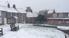 Snow hits east coast