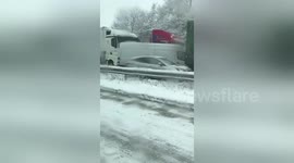 Major Essex road blocked as 17 cars crash in pile-up