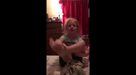 Little Tennessee Girl sings Bob Marley