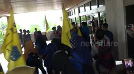 critic to parliamentry indonesia