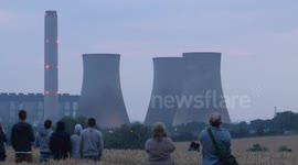 Demolition of cooling towers Didcot A Power Station.