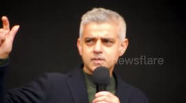 London mayor Sadiq Khan takes down Trump at women's march