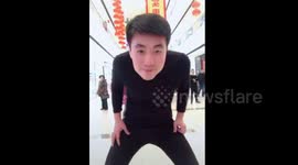 营口 牛人上演惊人断头舞