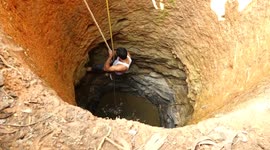 In heart-stopping rescue, man gets into well to bring up a cobra