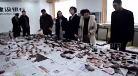徐州 市民40万现金藏冰箱被烧 银行清点兑换挽回37万