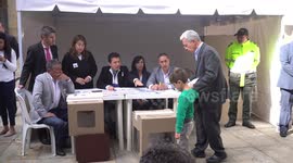 Colombian People votes in congressional elections