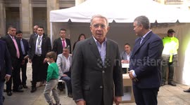 Colombian People votes in congressional elections