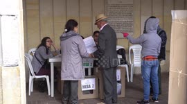 Colombian People votes in congressional elections