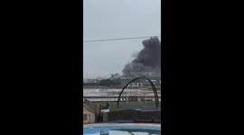 Huge Fire on Hove seafront (Brighton)....billowing toxic smoke!