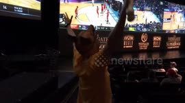 Lone UMBC fan at Las Vegas casino celebrates team’s historic upset win