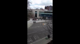 Westfield is locked off no idea wot is going on but just as i am typing this they ave let people back onto the road https://t.co/xxuaG7bNZE