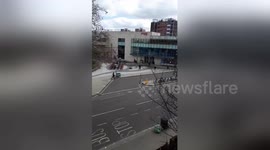 Newsflare Edit - Westfield is locked off no idea wot is going on but just as i am typing this they ave let people back onto the road https://t.co/xxuaG7bNZE