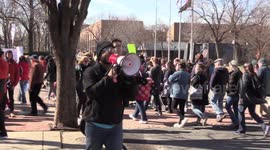 Man leads ‘stand up, fight back’ chant at March for Our Lives rally in Philadelphia