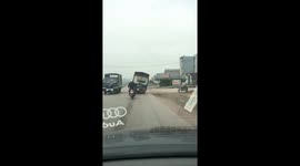 A Truck still tries to run when the wheel is broken