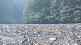 Tonnes of plastic waste cover river in southern Mexico