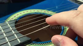 something very cool happens when you film a guitar with an iPhone