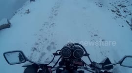 GoingEastwards - Falling on Rohtang Pass