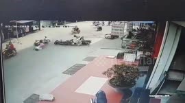 Motorbike's high-speed collision with 2 other bikes captured on video