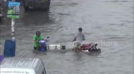 Flash floods hit Thailand as rainy season begins