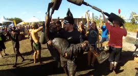 Friends help disabled man to finish tough race