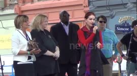 Priscilla Talks About Fans. Collingwood 2014