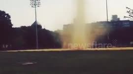 Dirtbag hipster twister Stuns Brooklyn's