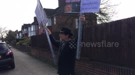 Hither Green Protester preaches to reporters