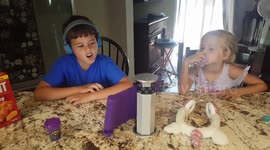 Kid Singing About Big Fat Butts is Hilarious!