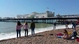 Bring on the heatwave! Brighton beachgoers make most of warm weather