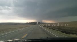 Storm chaser nearly escapes being caught by tornado