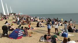Southend-on-sea: Heatwave hits UK