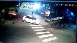 Riderless motorbike spooks Kolkata car driver at midnight