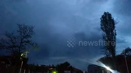 Lightning in 120 fps slow motion