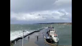 Rough weather Mornington pier