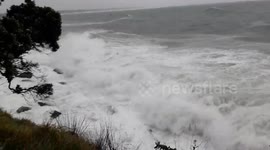 Wild weather hits Mt Maunganui