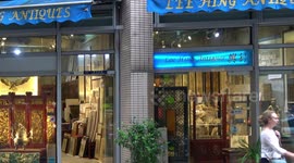 Hollywood Road Hong Kong for antiques and art