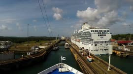 Time-lapse journey through Panama Canal in six minutes