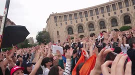 Armenians celebrate new leader with Icelandic-style 'huh' war chant