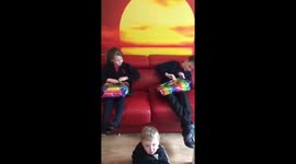 Best surprise reaction ever Disneyland Paris
