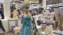 These Jack Sparrow and Elsa cakes look frighteningly realistic