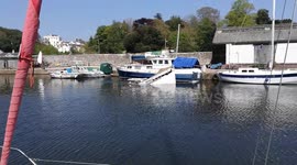 Large motor boat filmed sinking in Exeter Canal