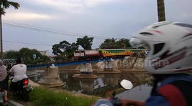 trafic jam at train bridge